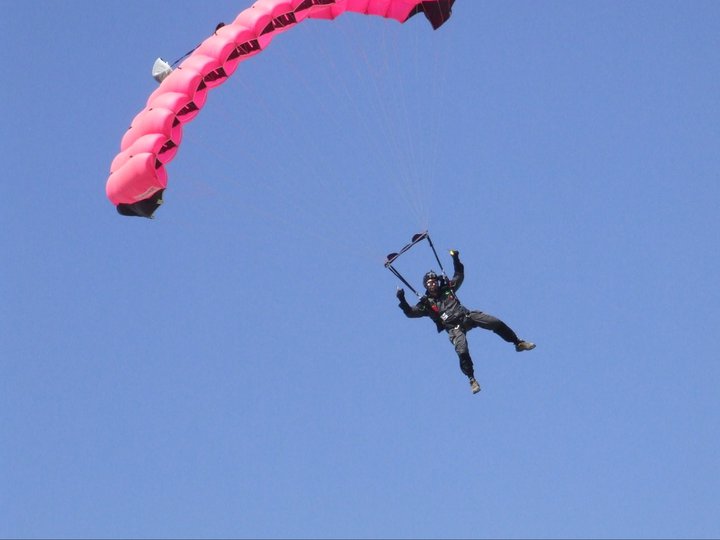 1ª IMAGEN DE LA FIESTA DE EXIBICIÓN  DEL RETIRO  BRIGADA DE SALTO DE ALICANTE