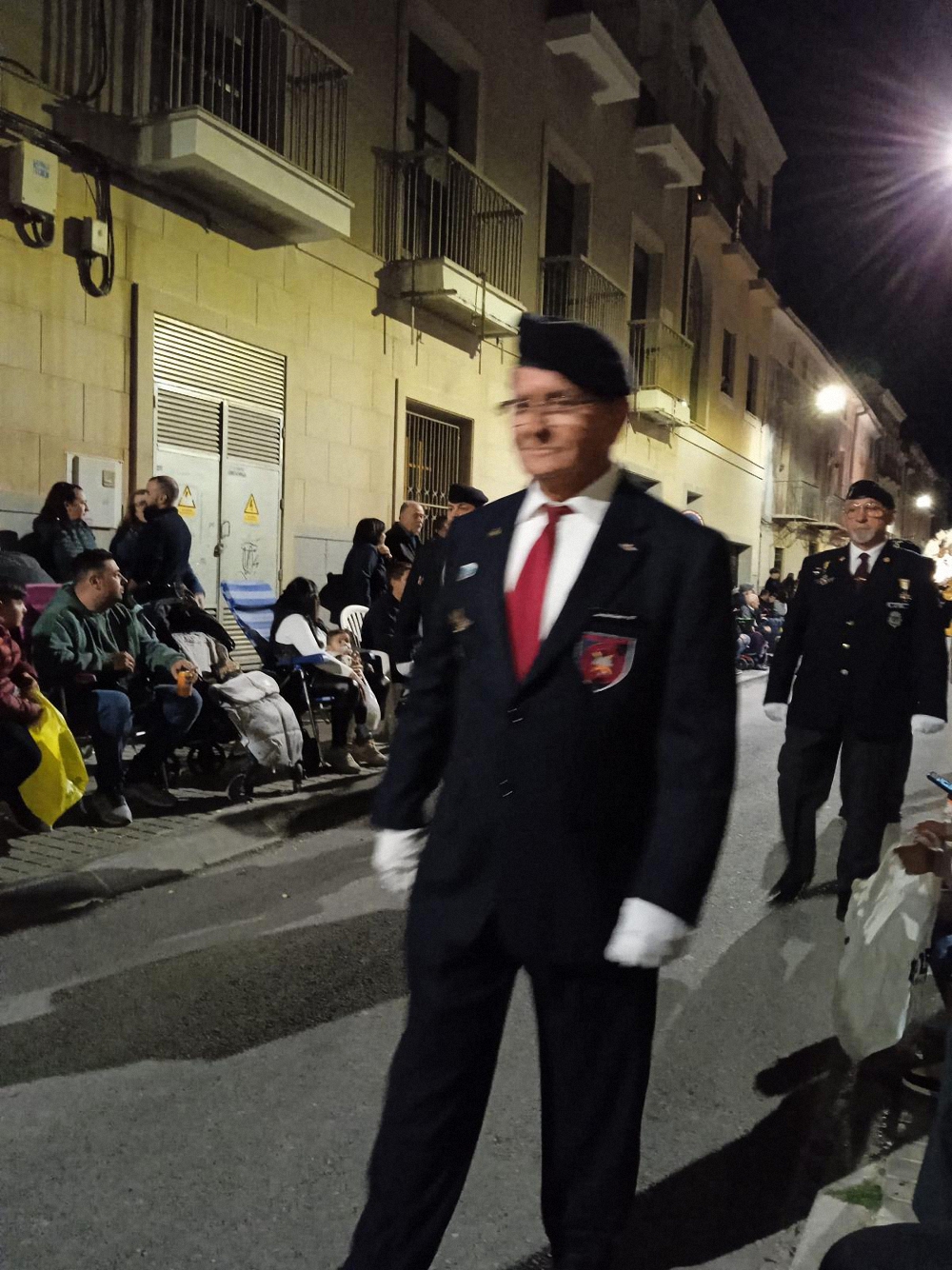 ESCOLTADO-EN-LA-PROCESION-DEL-SANTO-ENTIERRO-NOVELDA-12