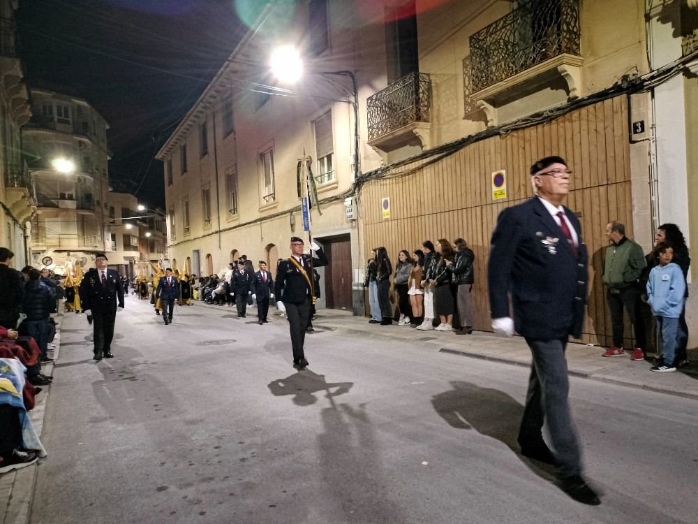 ESCOLTADO-EN-LA-PROCESION-DEL-SANTO-ENTIERRO-NOVELDA-2