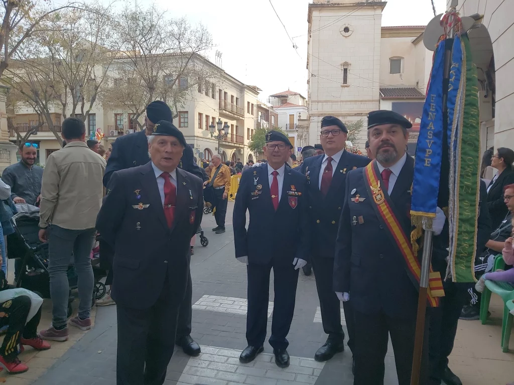 ESCOLTA DE LA ASVEPA ALICANTE EN LA PROCESION DEL SANTO ENTIERRO EL VIERNES SANTO EN NOVELDA-ALICANTE IMAGEN 1
